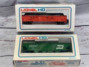 lot 65 image: Lot of 2 New Old Stock Lionel HO Trains