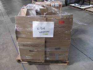 lot 224 image: WHOLESALE MIXED PALLET TOILETS AND TOILET TANKS