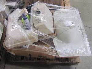 lot 316 image: WHOLESALE MIXED PALLET OF SINKS AND TOILET TANKS