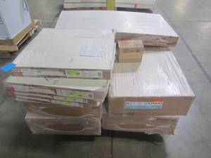 lot 107 image: WHOLESALE MIXED PALLET OF MISCELLANEOUS CEILING TILE