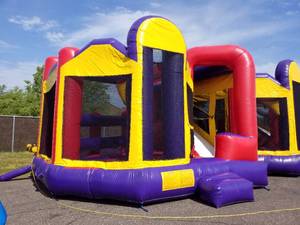 lot 65 image: 19 X 20 Ninja 5 in 1 Wet or Dry Combo