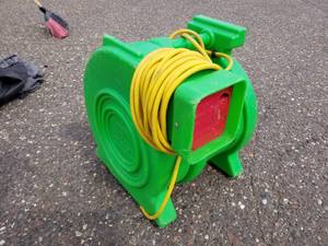 lot 88 image: B-Air Kodiak 1.5 HP Bounce House Blower, Green