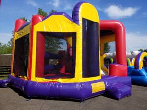 lot 57 image: 19 X 20 Ninja 5 in 1 Wet or Dry Combo