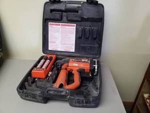 lot 117 image: RamsetRed Head T3 Tool with Case, Batteries, Charger