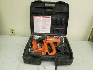 lot 121 image: RamsetRed Head T3 Tool with Case, Batteries, Charger