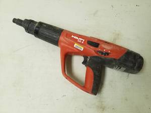 lot 133 image: Hilti DX 5 Fastener