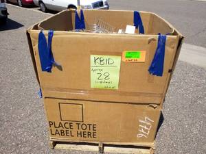 lot 140 image: Lot of (Approximately 26) High Pressure Sodium Bulb Luminaire Fitting Cage Lights 400W