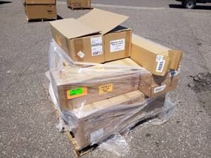 lot 149 image: Brownlee Lighting LED Low Profile Light Fixtures 32x11in., 10x2ft. Plastic LED Fixture Covers, 6x3ft. Plastic LED Fixture Covers