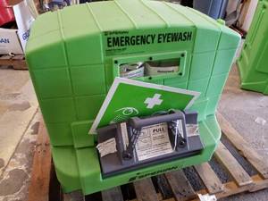 lot 715 image: Sperian Emergency Eyewash Station