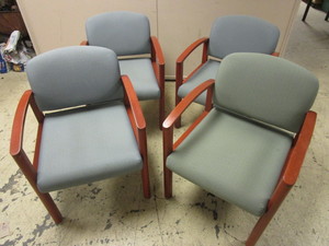 lot 405 image: UPHOLSTERED ACCENT CHAIRS