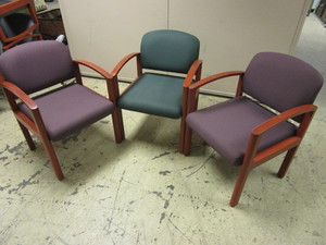 lot 406 image: UPHOLSTERED ACCENT CHAIRS