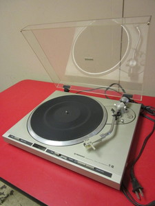 lot 423 image: PIONEER QUARTZ PLL FULL-AUTOMATIC TURNTABLE