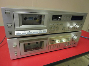 lot 424 image: PIONEER STEREO CASSETTE TAPE DECKS