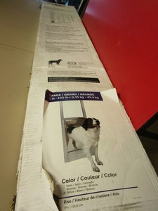 lot 429 image: PET-SAFE PATIO PANEL PET DOOR, FOR LARGE PETS - NEW
