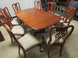 lot 436 image: SOLID OAK WOOD DINING SET, WITH TABLE, EIGHT CHAIRS, TWO LEAVES, PROTECTIVE COVER