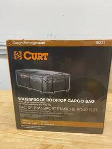 lot 62 image: CURT 59 x 34 x 21 Water Resistant Extended Rooftop Cargo Bag