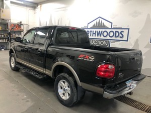 2002 Ford F150 Lariat 4x4 -No Reserve-