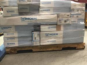 lot 19 image: PALLET WITH MOEN FAUCETS SEE PICS