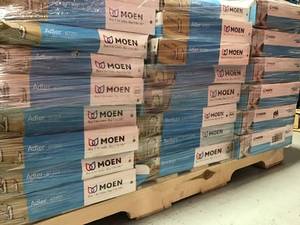 lot 30 image: PALLET OF MOEN FAUCETS FOR PARTS SEE PICS