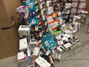 lot 3 image: PALLET OF HALO, ECOSMART, DEFAINT ASSORTED LIGHTING SEE PICS