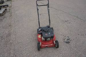lot 31 image: Toro Commercial Lawn Mower