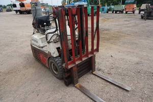 lot 12 image: Hyster Model H20E Monotrail Propane Powered Fork Lift
