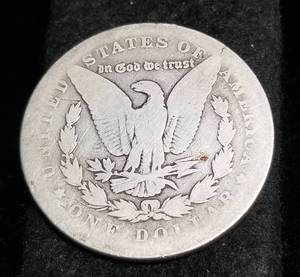 1886 MORGAN SILVER DOLLAR IN LOW GRADE