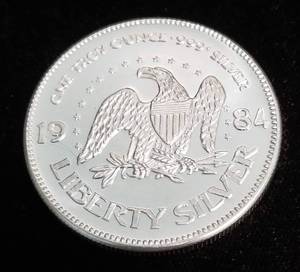 1 TROY OZ. .999 FINE SILVER 1984 A-MARK LIBERTY ROUND