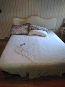 lot 32 image: King Size Headboard and Bed