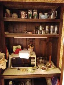 lot 62 image: Lot of EntertainingKitchen Supplies