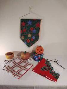 lot 185 image: Holiday Dcor Lot