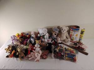 lot 164 image: Lot of Childrens Toys