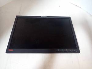 lot 10 image: Lenovo LCD L197wA