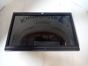 lot 11 image: HP Compaq L2105tm LCD