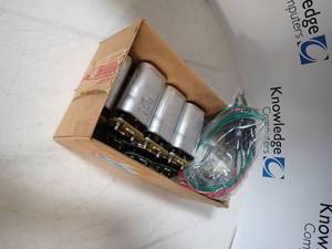 lot 26 image: box of capacitors