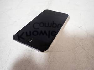 lot 44 image: Ipod Touch