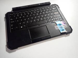 lot 18 image: Dell ipad casekeyboard