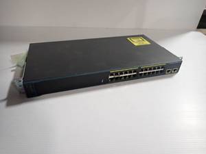 lot 48 image: Network switch. SwitchWS-C2960-24TT-L. E-E011-05-4733(A)