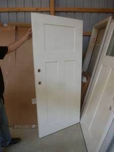 lot 13 image: Bayer Built Fiberglass Door Blank