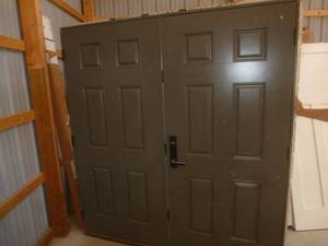 lot 33 image: Bayer Built Steel Entry Door 60 x 68