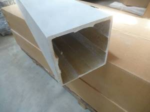 lot 48 image: White Square Columns 8