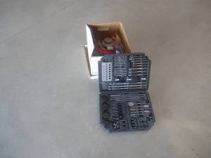 lot 71 image: Tools & Drill Bits