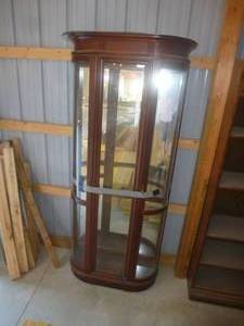 lot 102 image: Oak Curio