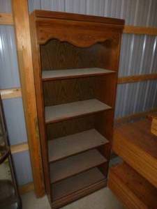 lot 103 image: Oak Book Shelf