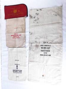 lot 60 image: Lot of 4 Vintage Assorted Bank Bags