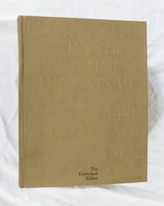 lot 77 image: Vintage 1971 The Random House Dictionary of the English Language