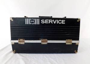 lot 105 image: Vintage Sears Service Repairmans Metal Case