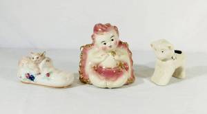 lot 140 image: Vintage Hull Cherub, Lamb and Shoe Baby Planters