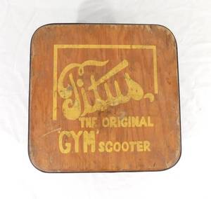 lot 39 image: Vintage 1978 Titus The Original Gym Scooter