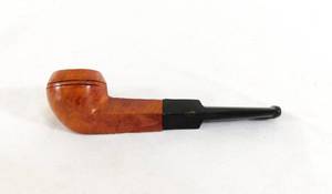 lot 10 image: Vintage Tom Thomb Pipe